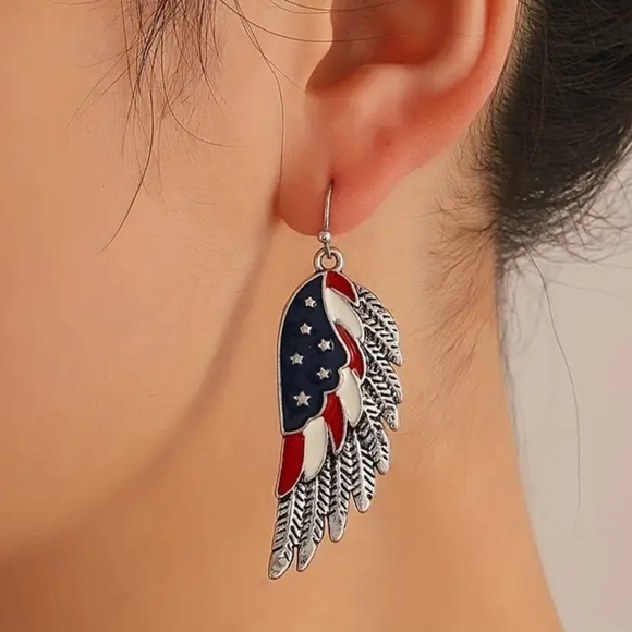 NWT Celebrate America Everyday Earrings - Picture 1 of 1